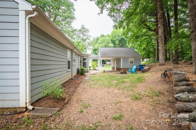 Building Photo - 901 Winter Wood Dr