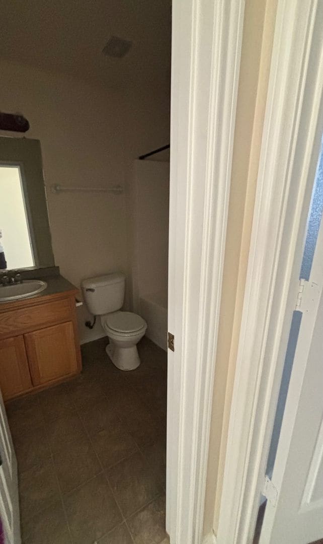 Building Photo - Charming 3 Bedroom, 2 Bath Home – Move-In Ready!