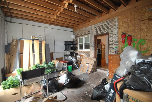 Building Photo - 3819 W Fullerton Ave