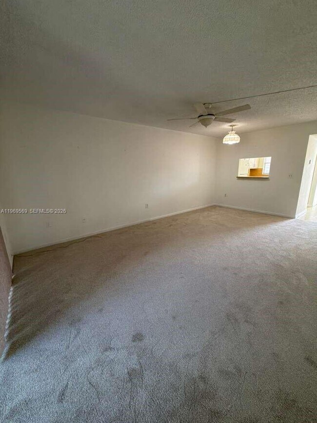 Building Photo - 6750 Royal Palm Blvd