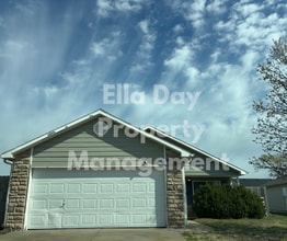 Building Photo - 2520 E Conquest St