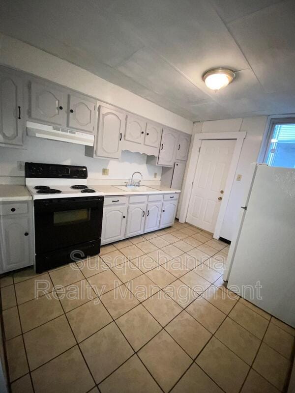 Building Photo - 337 S 15th St