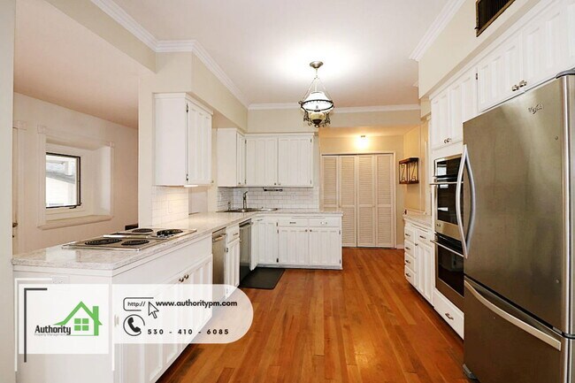 Building Photo - 1804 Chestnut St