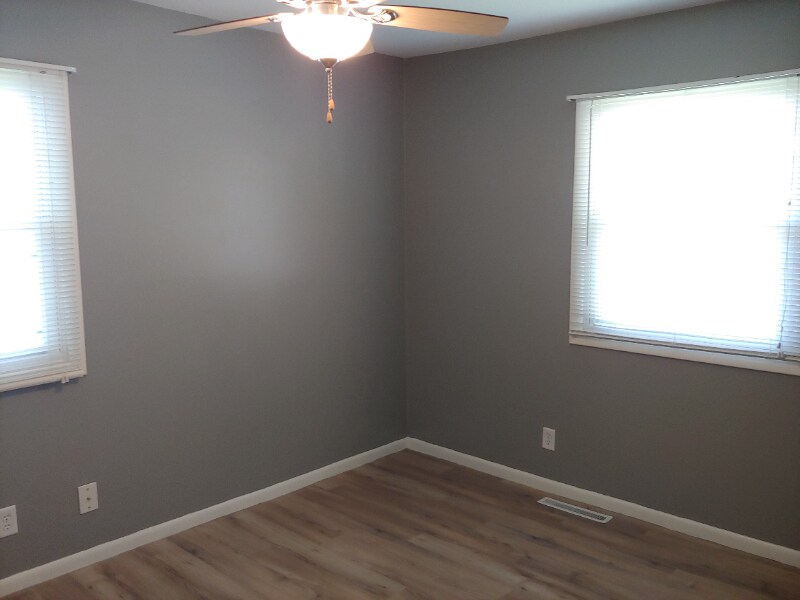 Building Photo - 3121 Westmar Dr