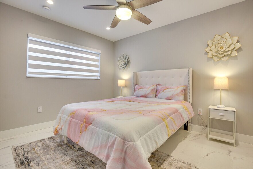 Building Photo - 1371 NW 131st St