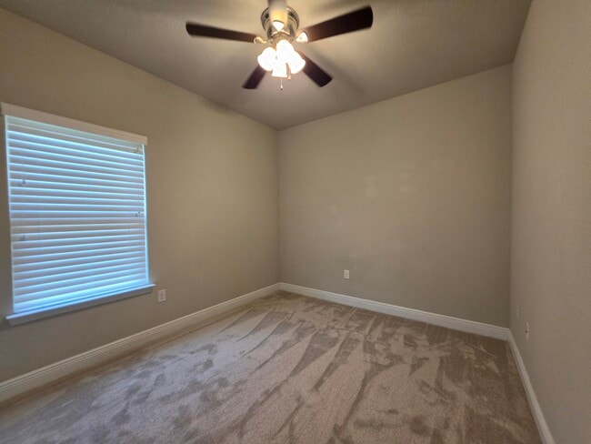 Building Photo - 515 Gadwell St