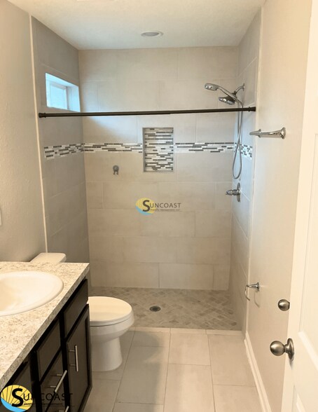 Building Photo - 7323 Richardson Rd