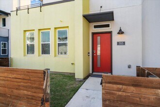 Building Photo - 9015 Cattle Baron Path