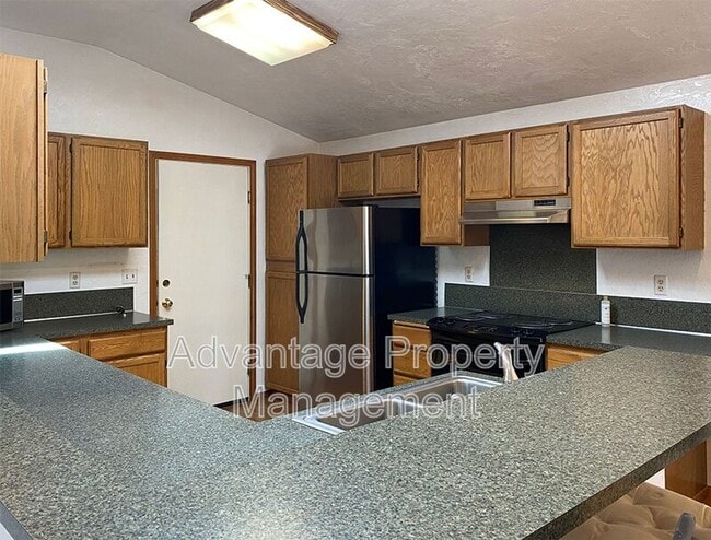 Building Photo - 1138 NE Conser Pl