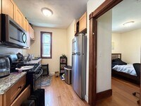 Building Photo - 146 Webster Ave
