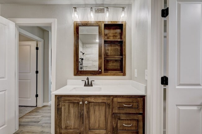 Building Photo - 5813 Goldfinger Rd