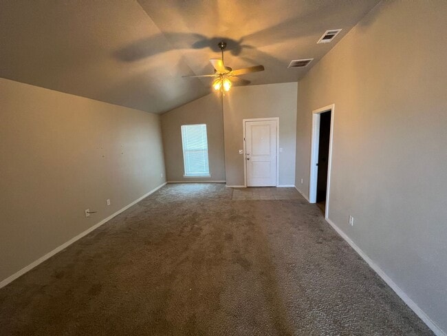 Building Photo - Frenship ISD 3 bed 2 bath 2 car garage