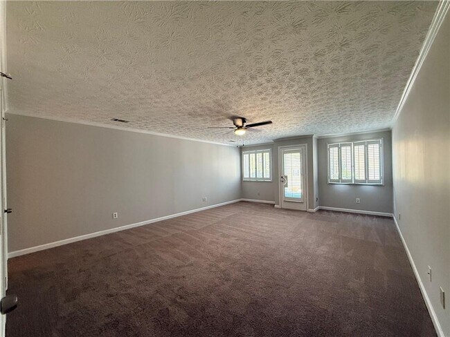 Building Photo - 6708 Bass Cir