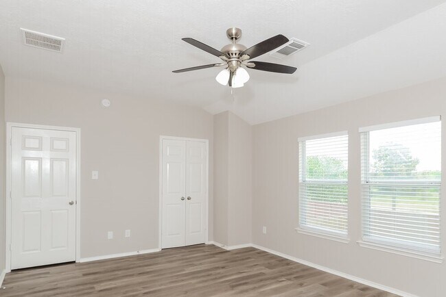 Building Photo - 7318 Cypress Pr Dr