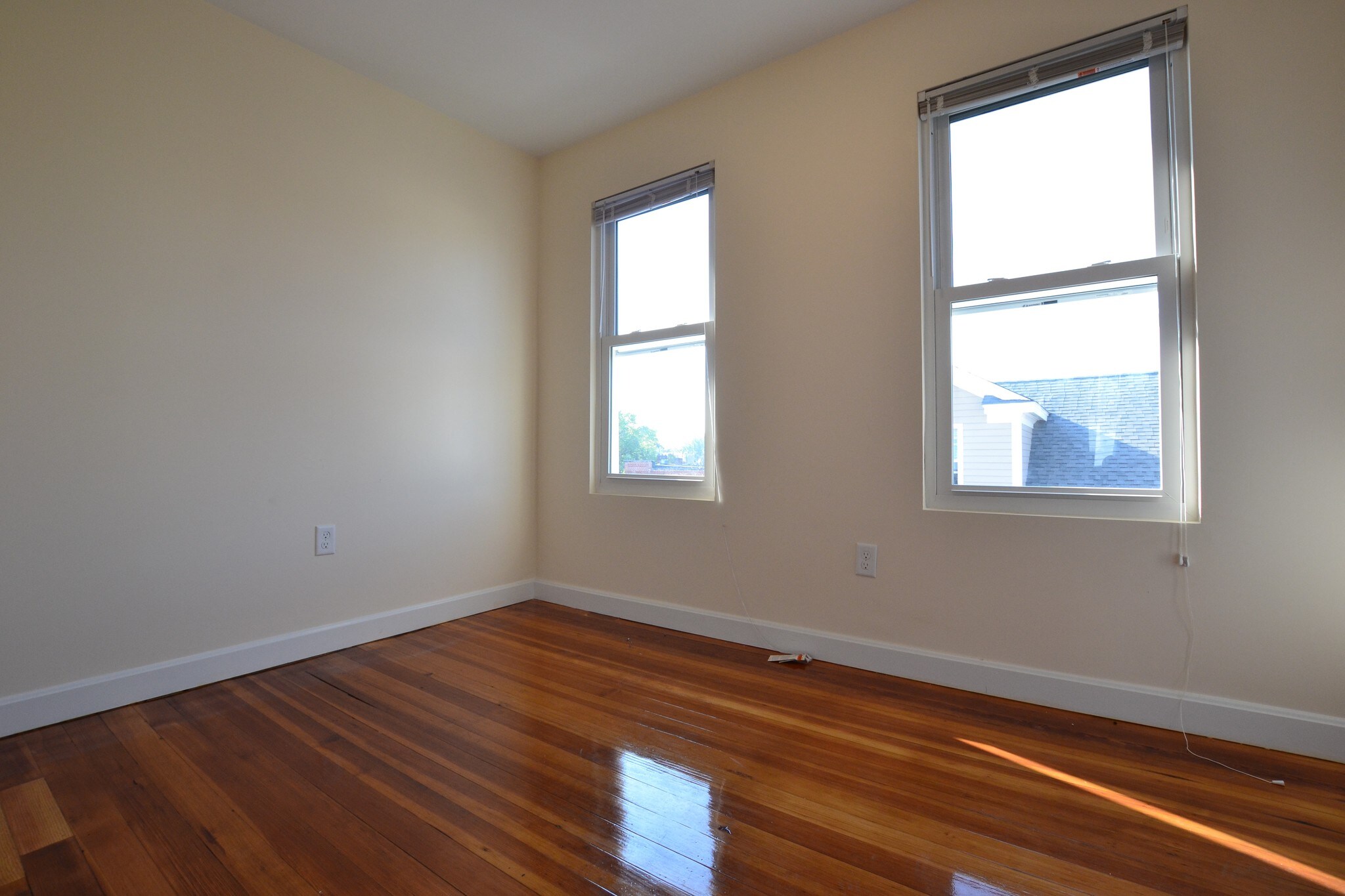 Building Photo - 21 Weitz St