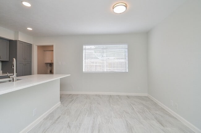 Building Photo - 8101 Amelia Rd