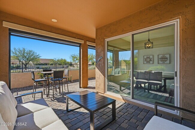 Building Photo - 61295 E Flint Dr