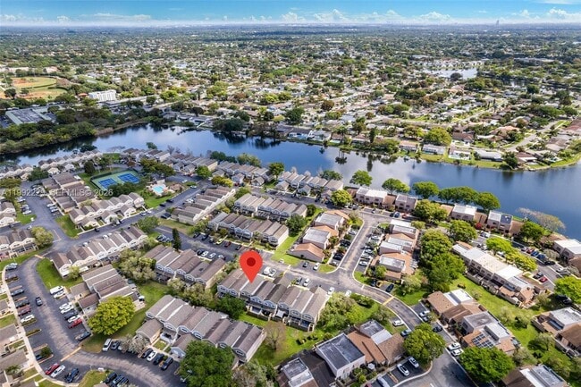 Building Photo - 1350 NW 123rd Ave