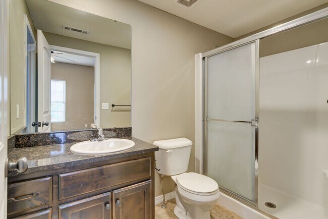 Building Photo - 3 Bed 2 Bath Home South Springfield!