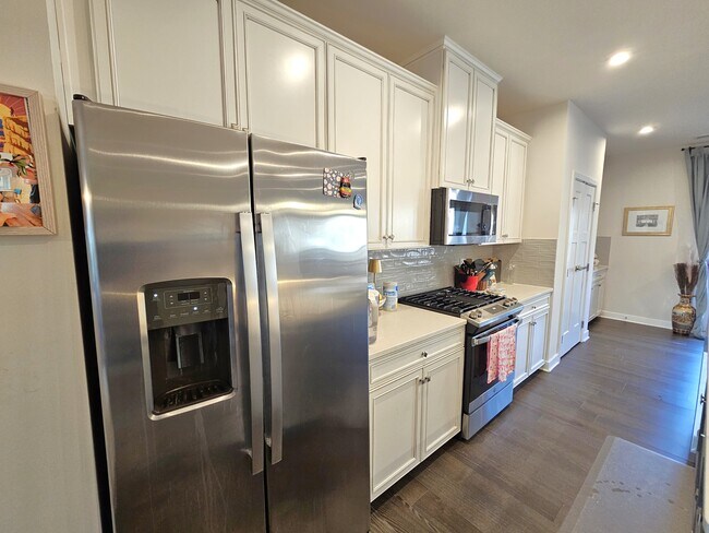 Building Photo - 15 Stinson Rd