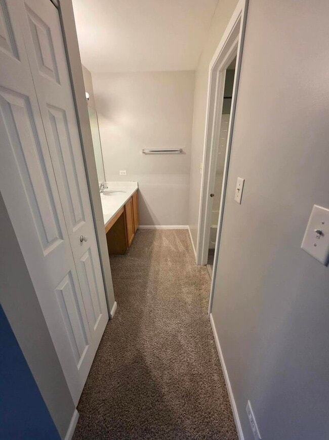 Building Photo - 3076 Kentshire Cir