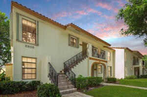 Building Photo - 2950 Olivewood Terrace