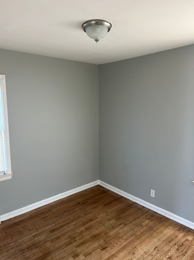 Building Photo - 2669 Electric- 3 BEDS & 2 BATH FOR RENT!