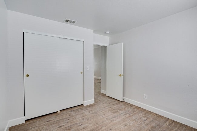 Building Photo - Single-Story Silverado Ranch Home with Spacious Open Layout