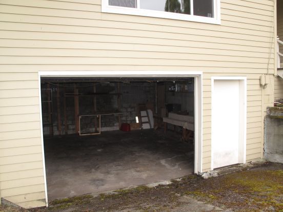 Building Photo - JF-911 N 86th St.