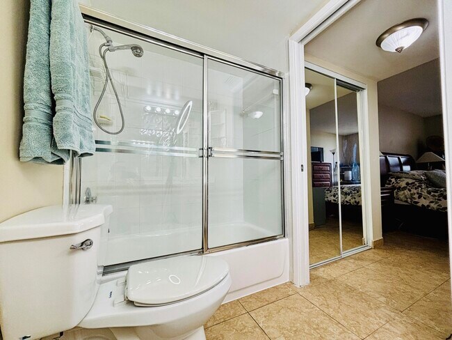 Building Photo - 8201 NW 8th St