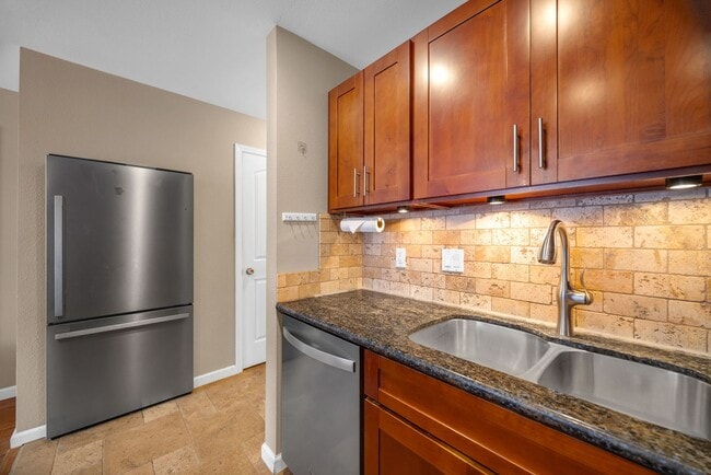 Building Photo - Maui Lani Terraces D-204 – Furnished 1 Bed...