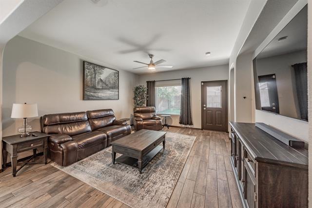 Building Photo - 1812 Potrillo Ln