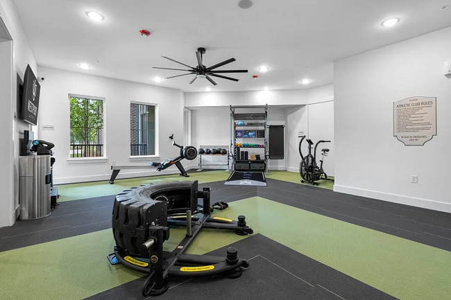 Building Photo - 1001 Broadbank Dr