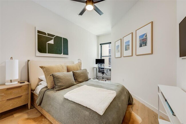 Building Photo - 800 Embassy Dr