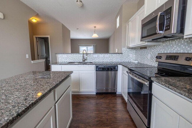 Building Photo - 5750 Hayden Run Blvd