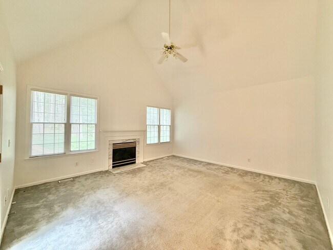 Building Photo - Private 3BD, 2.5BA Home Near Downtown Clayton