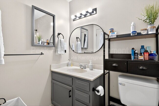 Building Photo - 4917 Hillery Ct