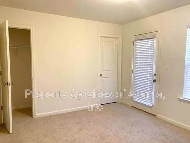 Building Photo - 887 Society Cir