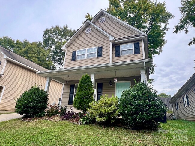 Primary Photo - 520 Jakes Ridge Ln