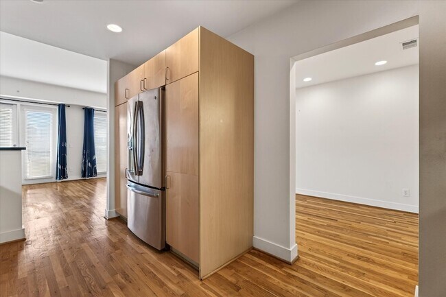 Building Photo - 5055 Addison Cir