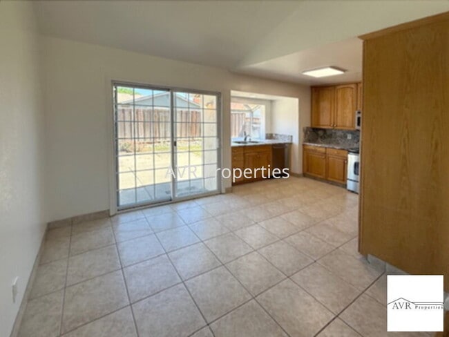 Building Photo - Beautiful single story home with recent upgrades