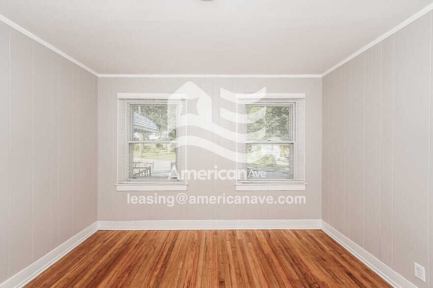 Building Photo - 7244 Rome Ave