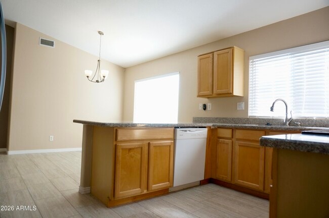 Building Photo - 3033 E Hononegh Dr