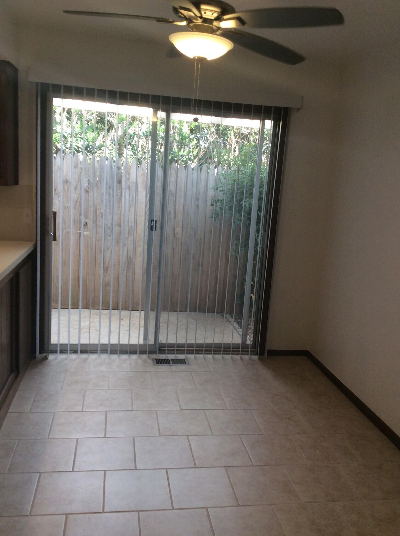 Building Photo - 12117 Foxglove Ct