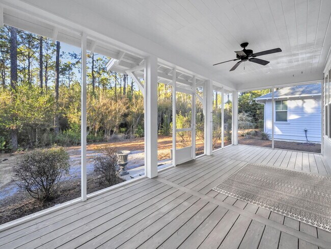 Building Photo - 741 Breakers Street