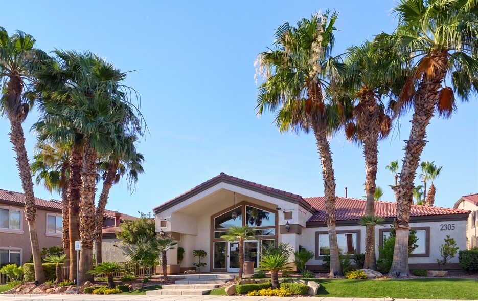 Building Photo - 2305 W Horizon Ridge Pky
