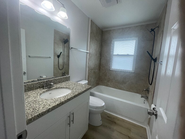 Building Photo - 135 Clauson Dr