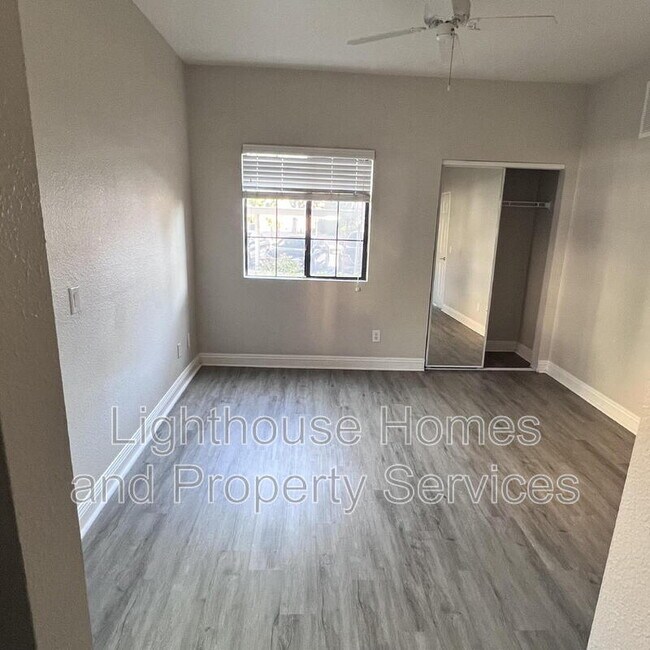 Building Photo - 5122 S Jones Blvd