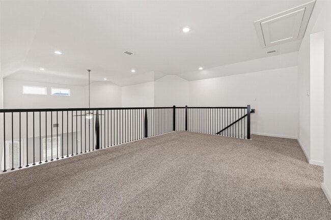 Building Photo - 426 Yellow Dandelion Ln