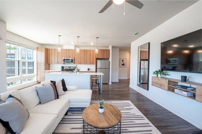 Building Photo - 2048 Bolton Dr NW